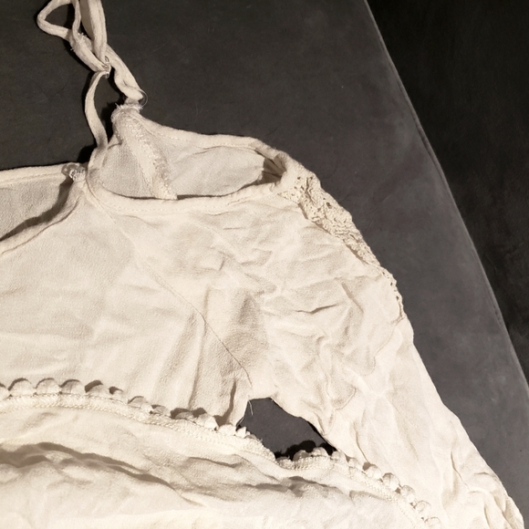 🌿 Love Culture Cold-Shoulder Off-White Babydoll Blouse Size S - Picture 3 of 5